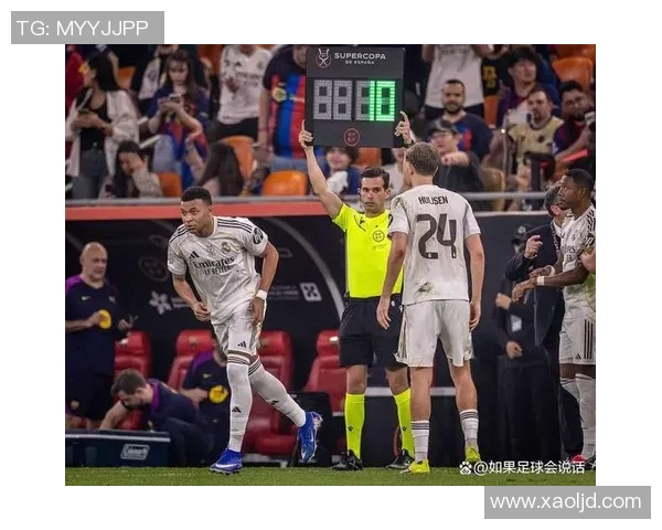 足球明星遭遇冲突事件高清图片曝光引发热议与讨论