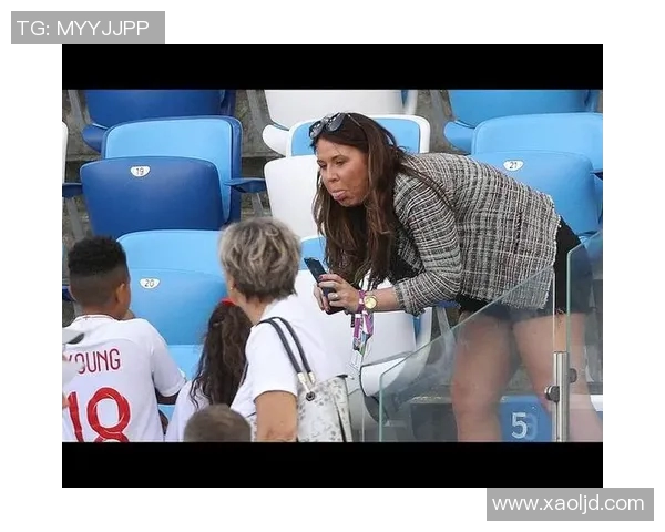 足球明星妻子的身材特征与时尚风格的完美结合分析